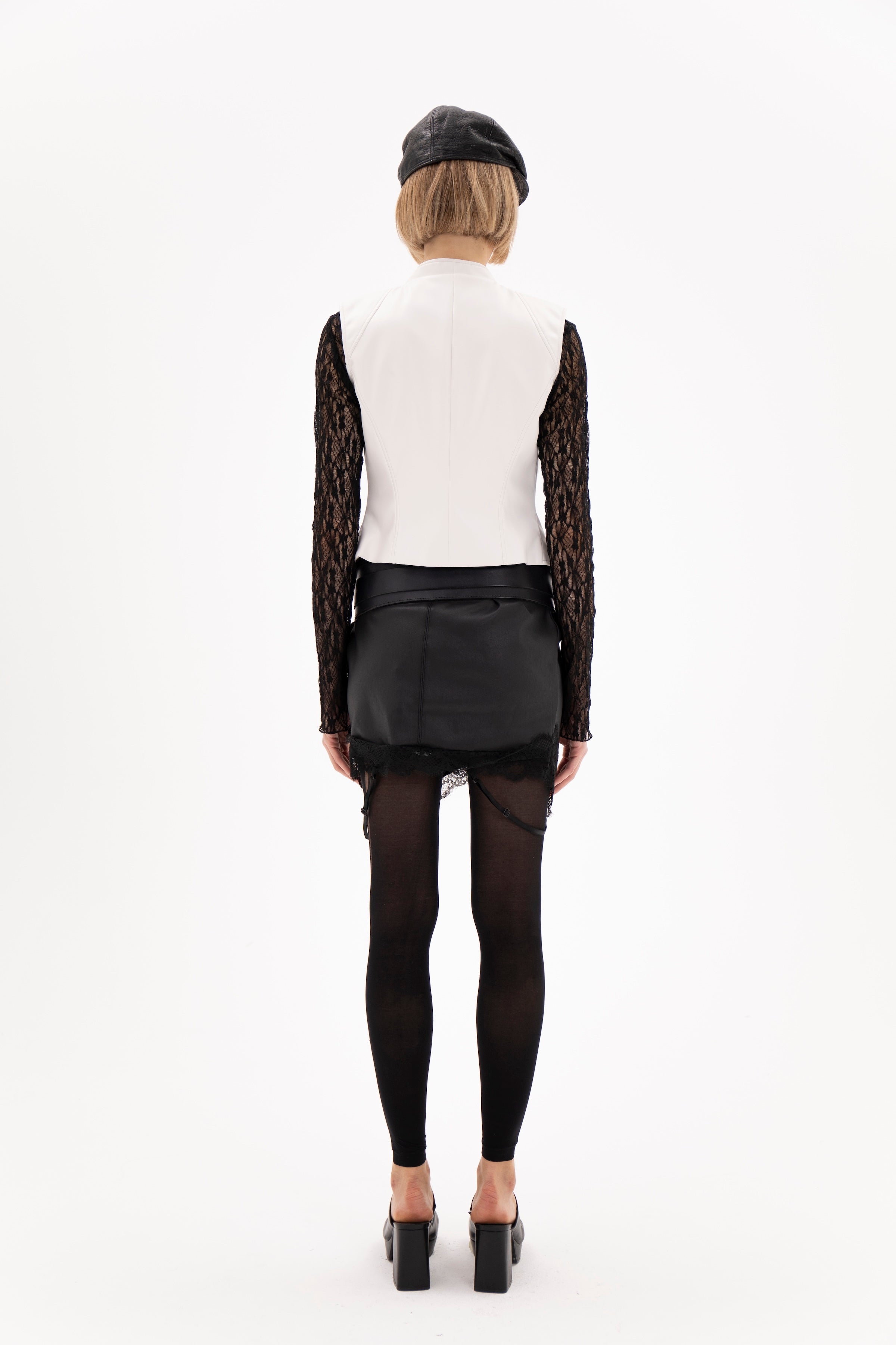 Epure Leather Vest White